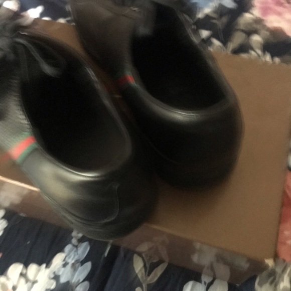 Men Gucci Sneakers - Picture 2 of 2